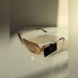 Viral House of Harlow 1960 Butterfly Rimless Sunglasses